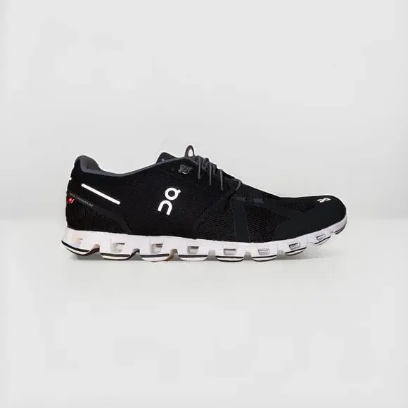On Cloud 5 Mens Size 10 Black Running Walking Athletic Sneakers Lightweight - Picture 1 of 8